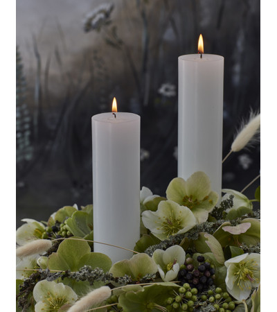 Wax Altar Candle. 7 cm. H24 cm- Burning Time 140 H