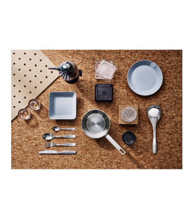 Cucchiaio per servire di iittala. Design Antonio Citterio & G.O. Low.