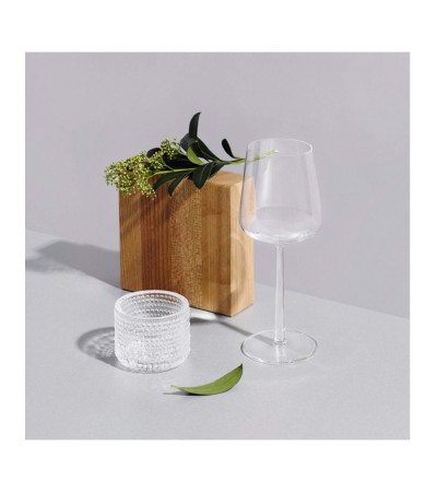 Bicchieri universal Essence di iittala. Design Alfredo Häberli.