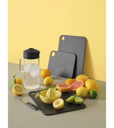 JUICY Citrus squeezer - Rig Tig