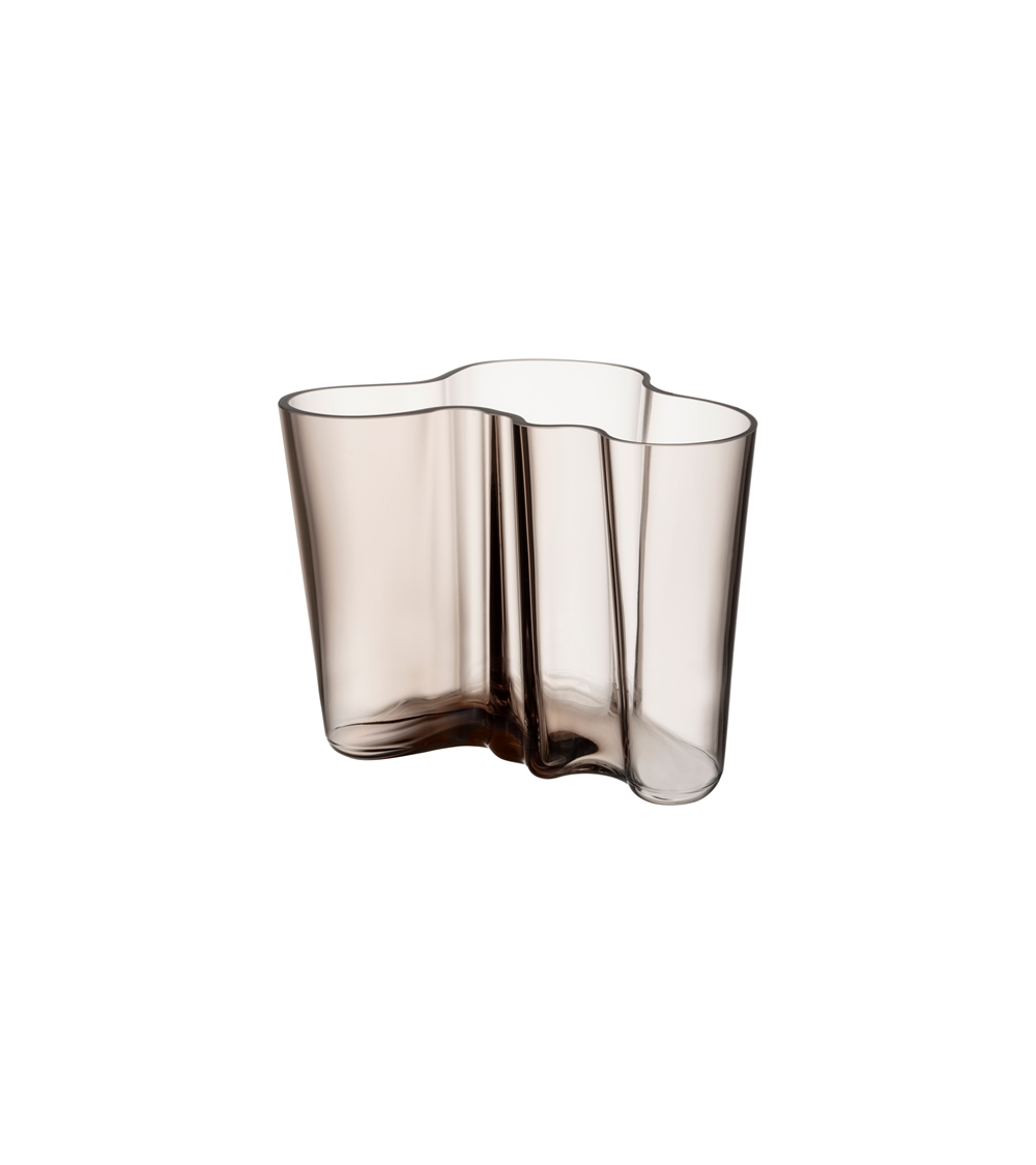 Glass vase 160mm by iittala. Alvar Aalto design.