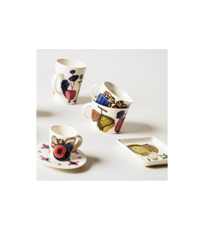 Taika Sato plate from iitala. Designer Heikki Orvola.